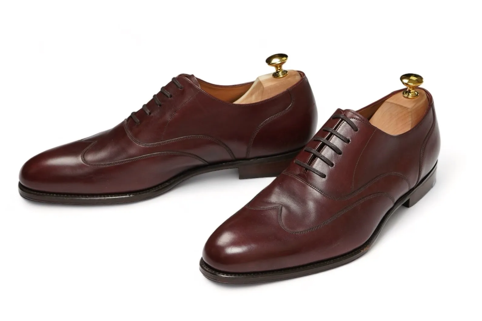 Loake - Burguny Wing Tip Export Grade Oxfords UK 9 / EU 43